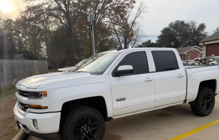 2018 Chevrolet Silverado 1500 Crew Cab
LT Z71 4WD 5.3L V8
